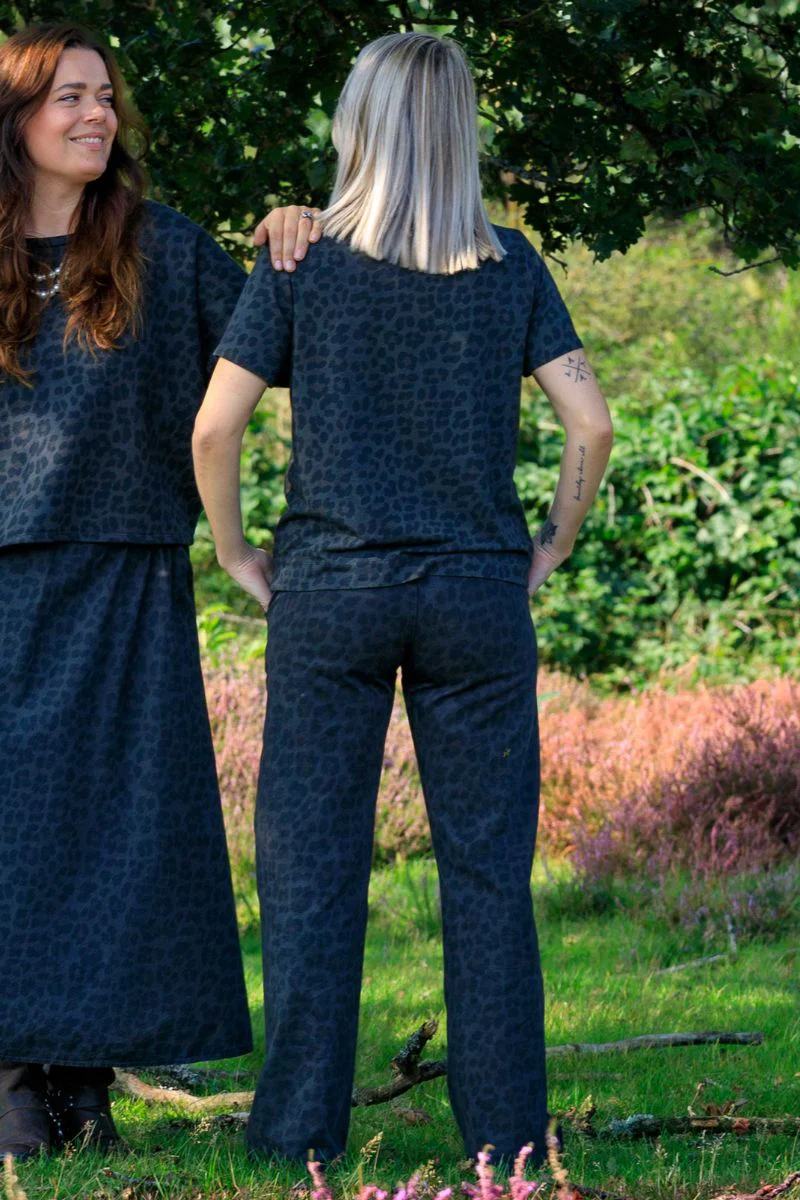 Abbie Box Stretch Pant | Grey Leopard | Bukser fra Black Colour - Image 3