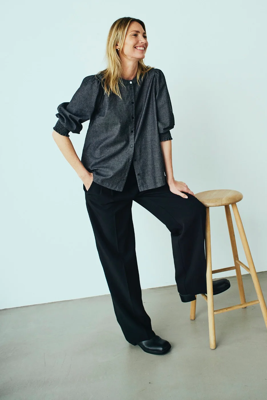 Aby Shirt 206351 | Black Denim | Shirt fra Freequent - Image 10