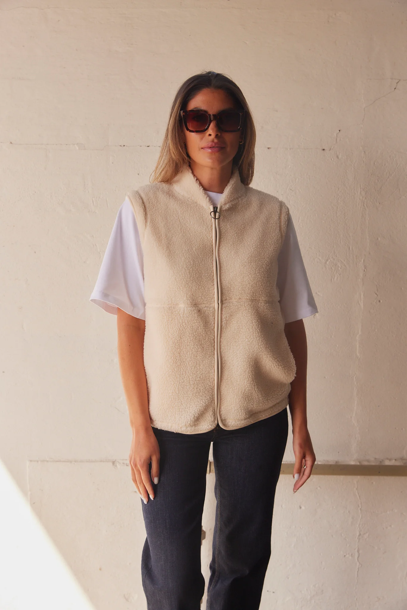 Ada Waistcoat | Creme | Teddy vest fra French Laundry - Image 9