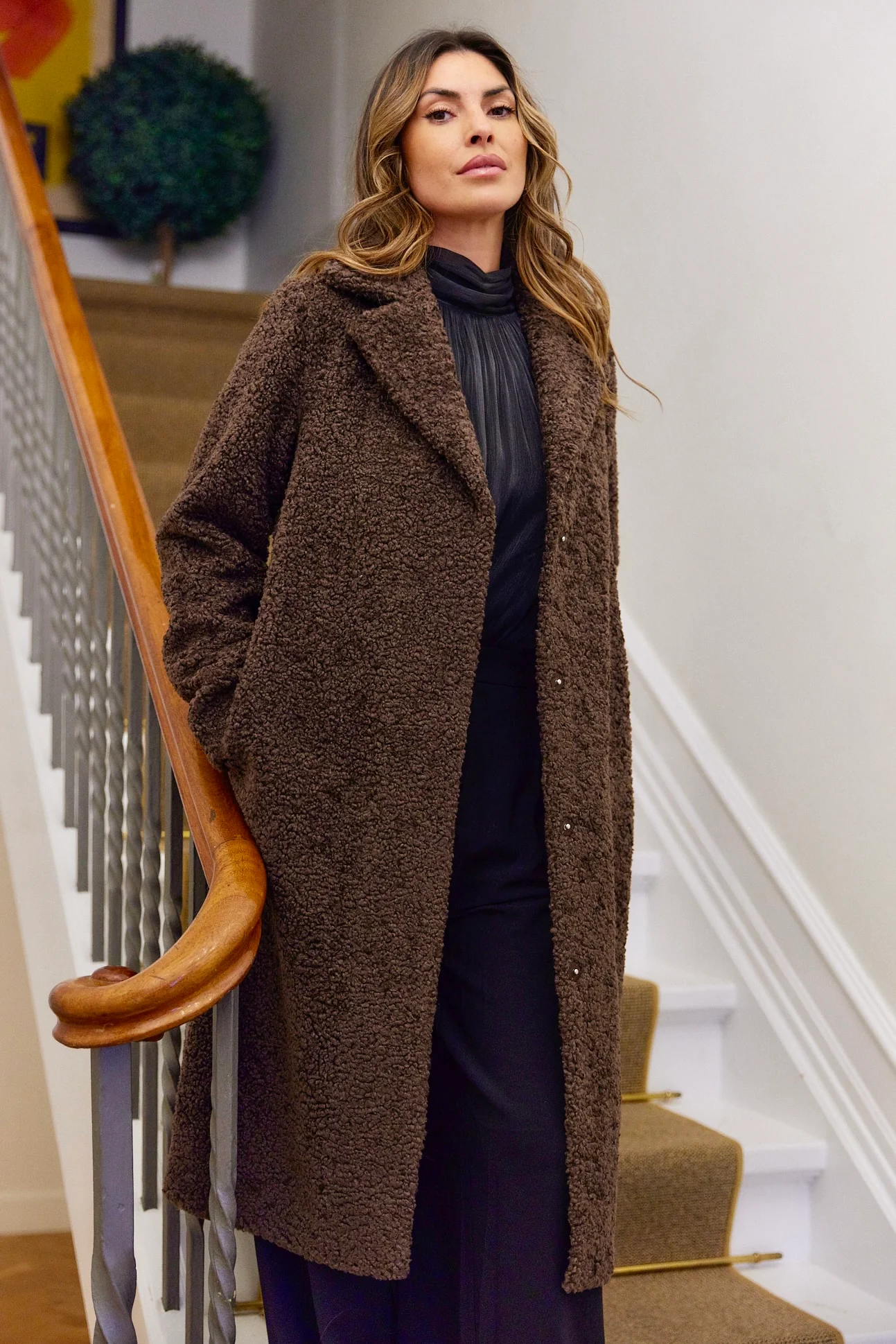 Addy FF Long Teddy Coat | Brun | Frakke fra French Laundry - Image 3