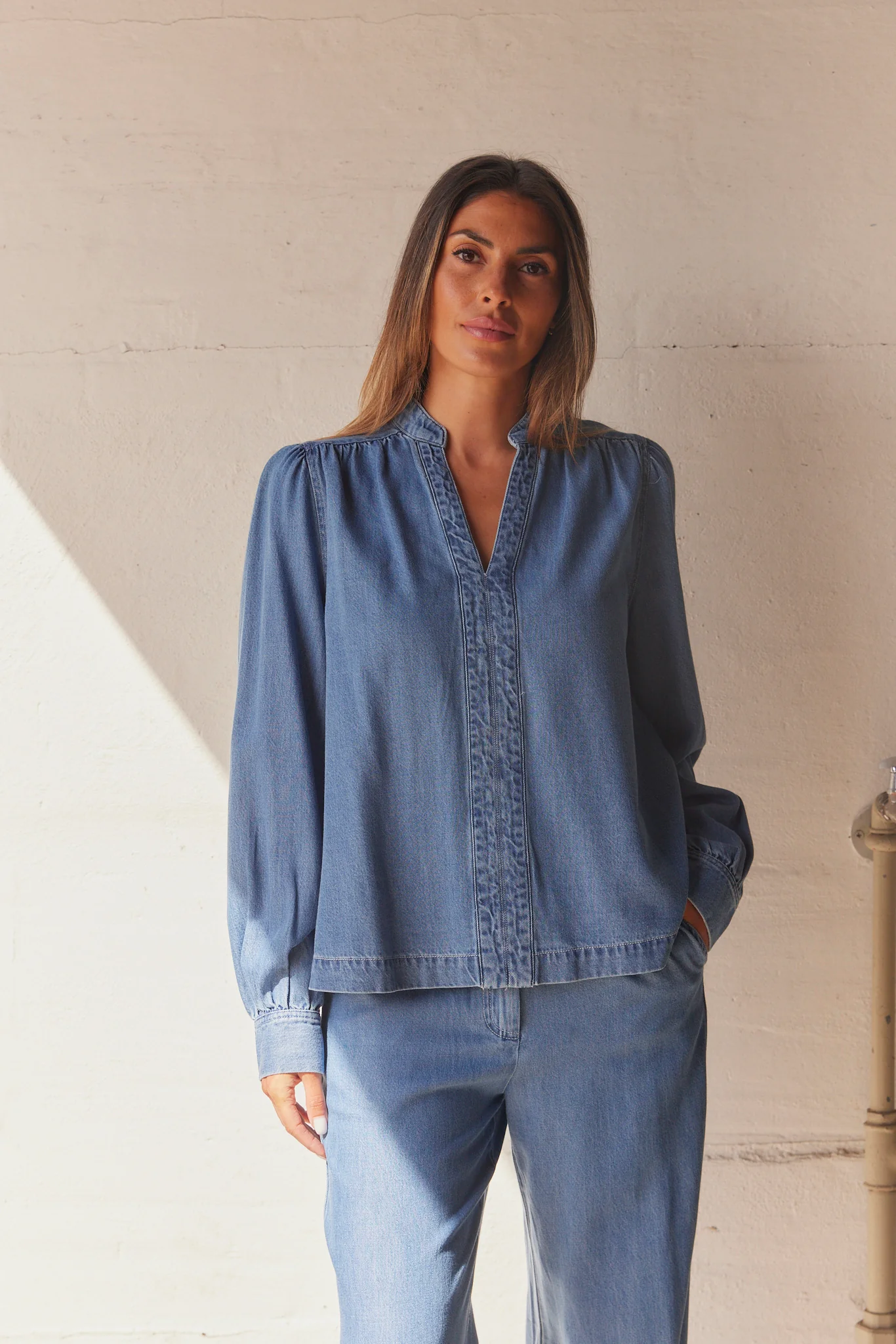 Agnes Blouse | Blå | Bluse fra Statebird - Image 4
