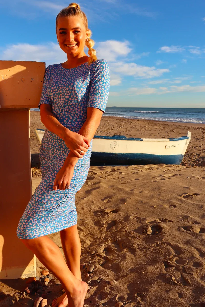 Alma Dress3 | Blue Rosa Flowers | Kjole fra Liberté