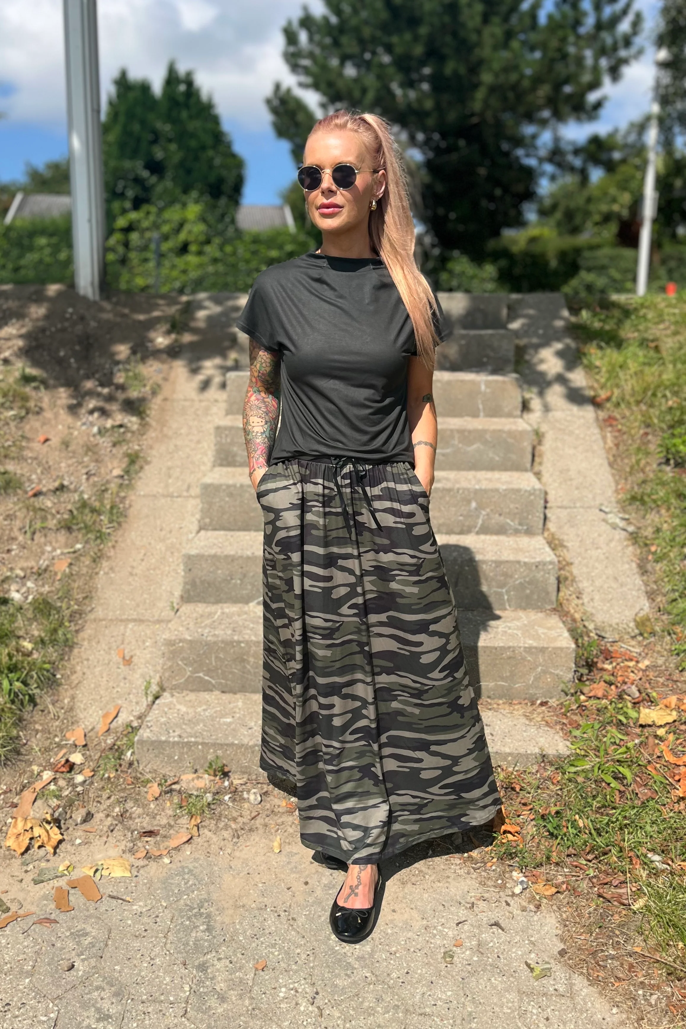 Alma Loose Skirt | Dusty Camo | Nederdel fra Liberté - Image 4
