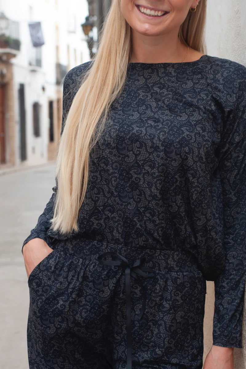 Alma Ls Top | Black Grey Lace | Bluse fra Liberté - Image 3