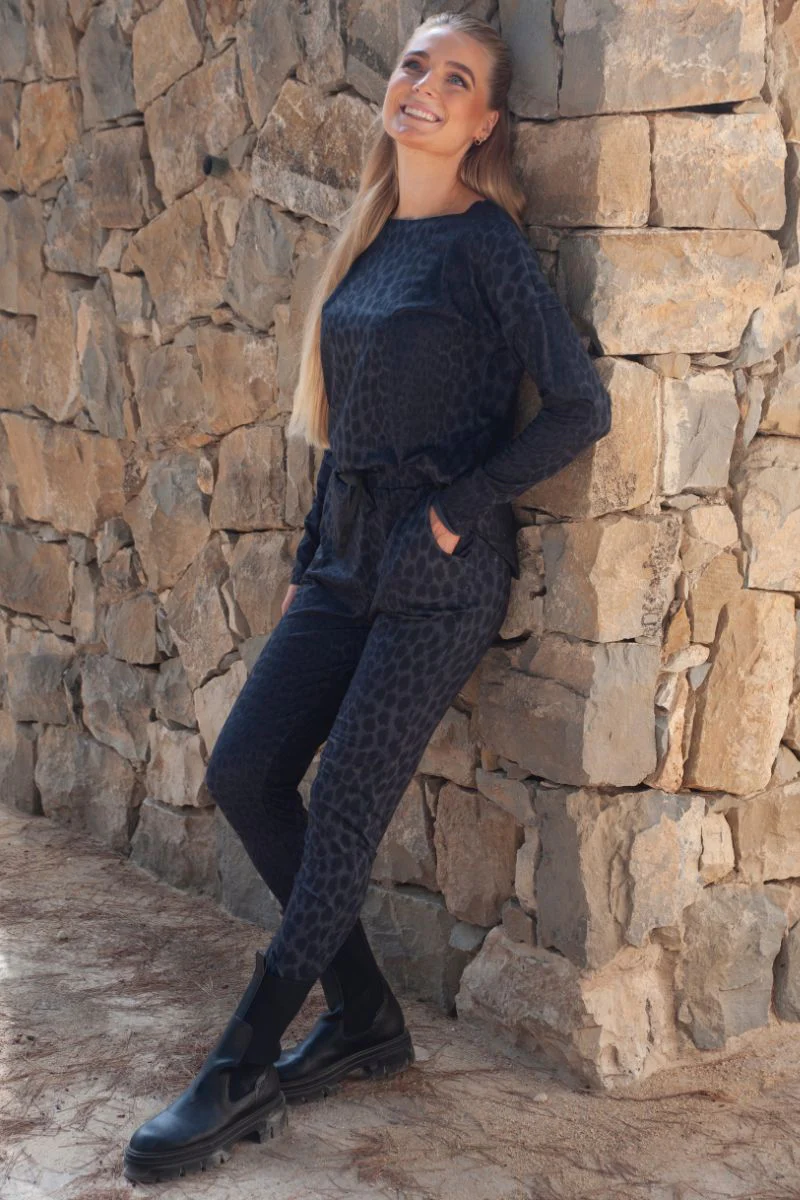 Alma Ls Top (Fleece) | Dark Grey Leo | Bluse fra Liberté - Image 10