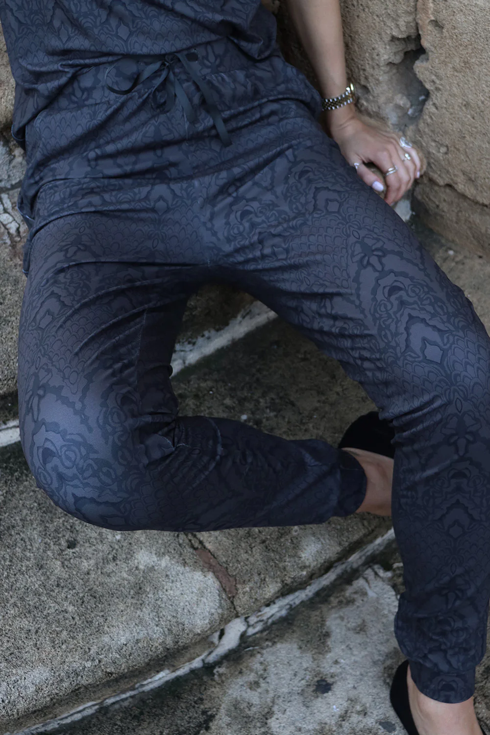 Alma Pants | Dark Grey Lala | Bukser fra Liberté - Image 3