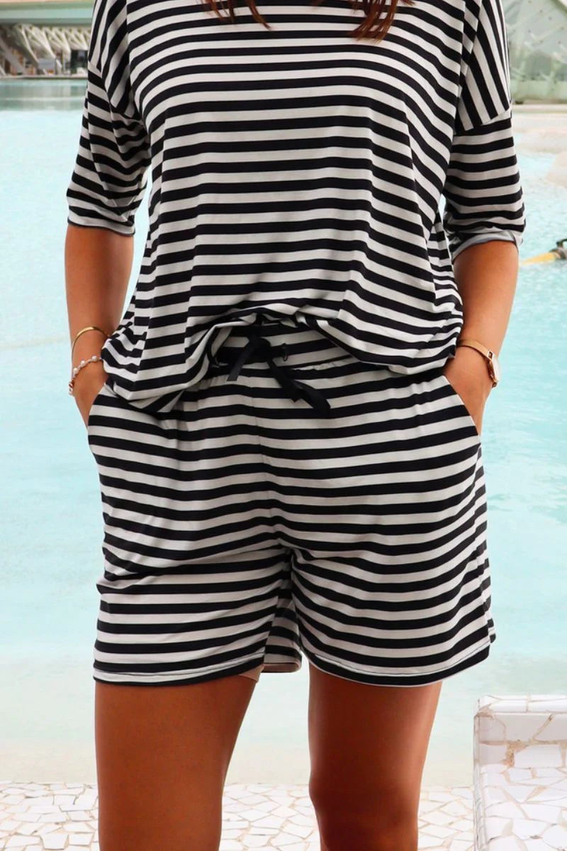 Alma Shorts | Black Creme Stripe | Shorts  fra Liberté - Image 6