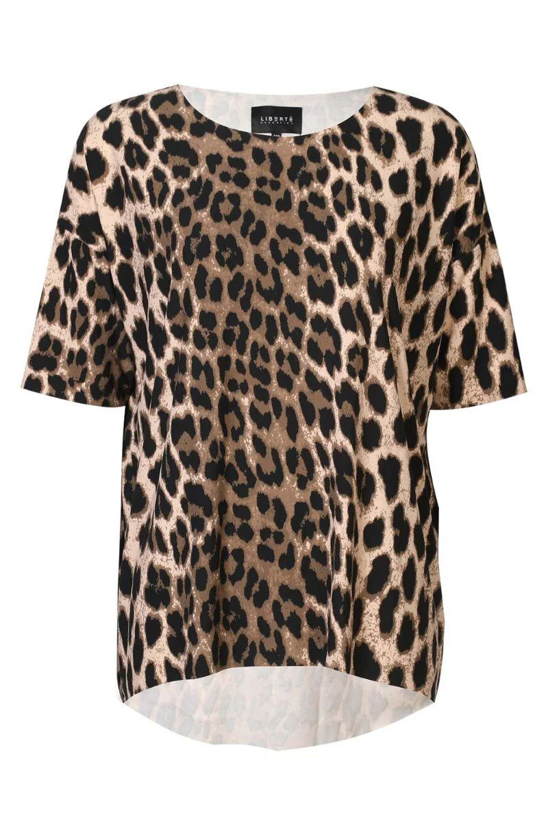 Alma Tshirt | Big Lux Leo Fossil | TShirt fra Liberté - Image 2