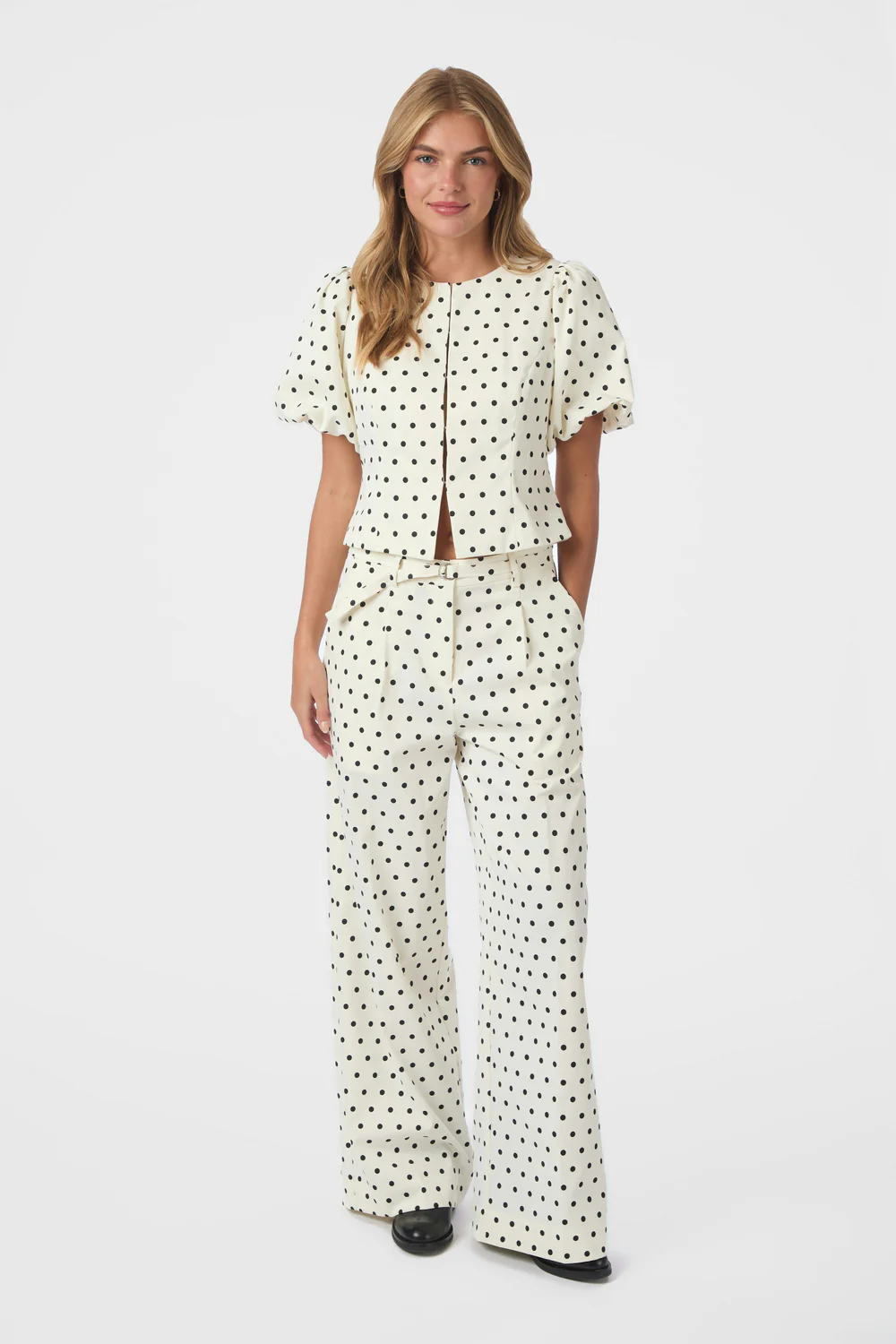 Anela Dot Blouse | White | Bluse fra Neo Noir - Image 4