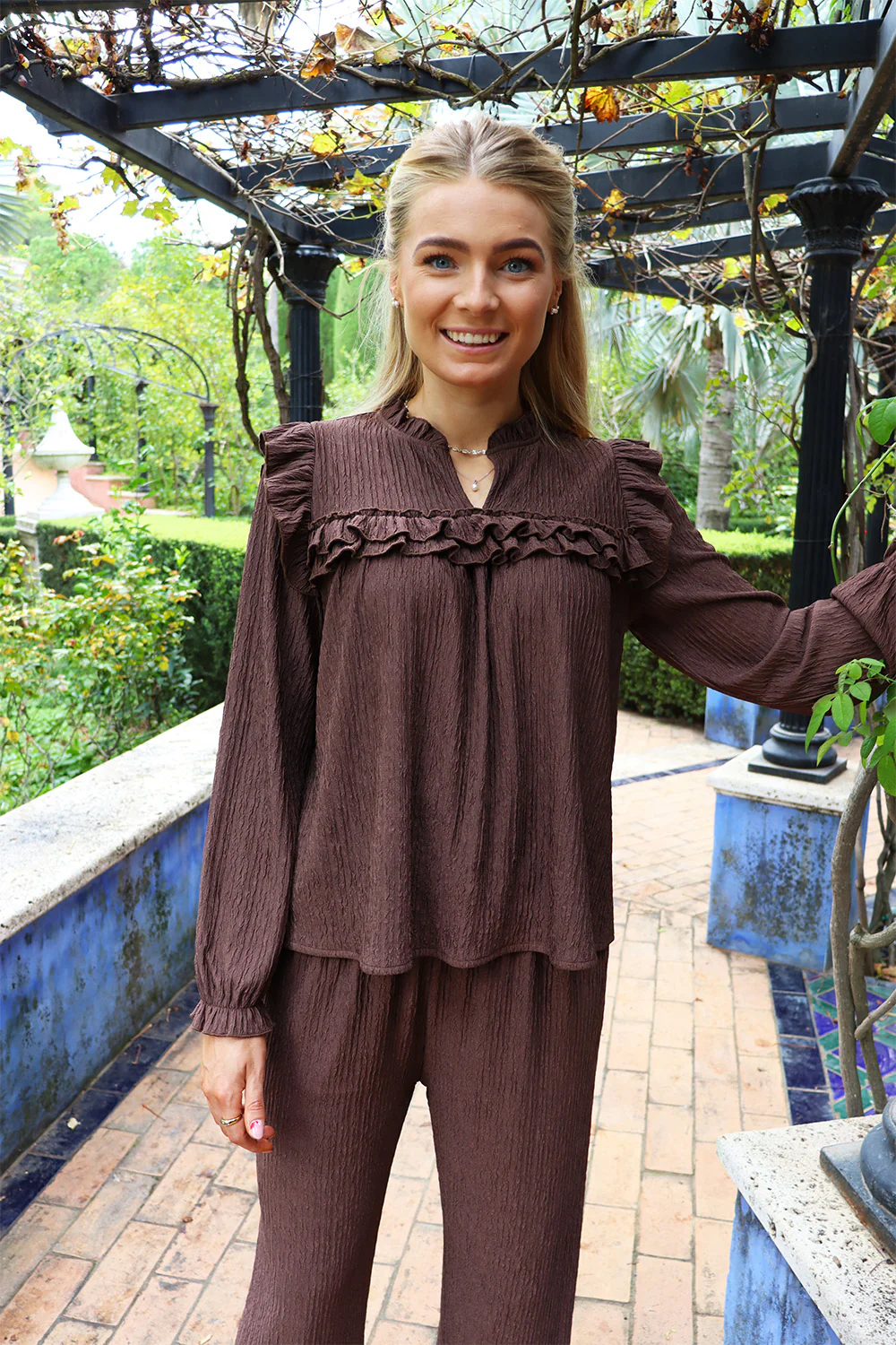 Anni Ls Frill Blouse | Brown Mocca | Bluse fra Liberté - Image 3