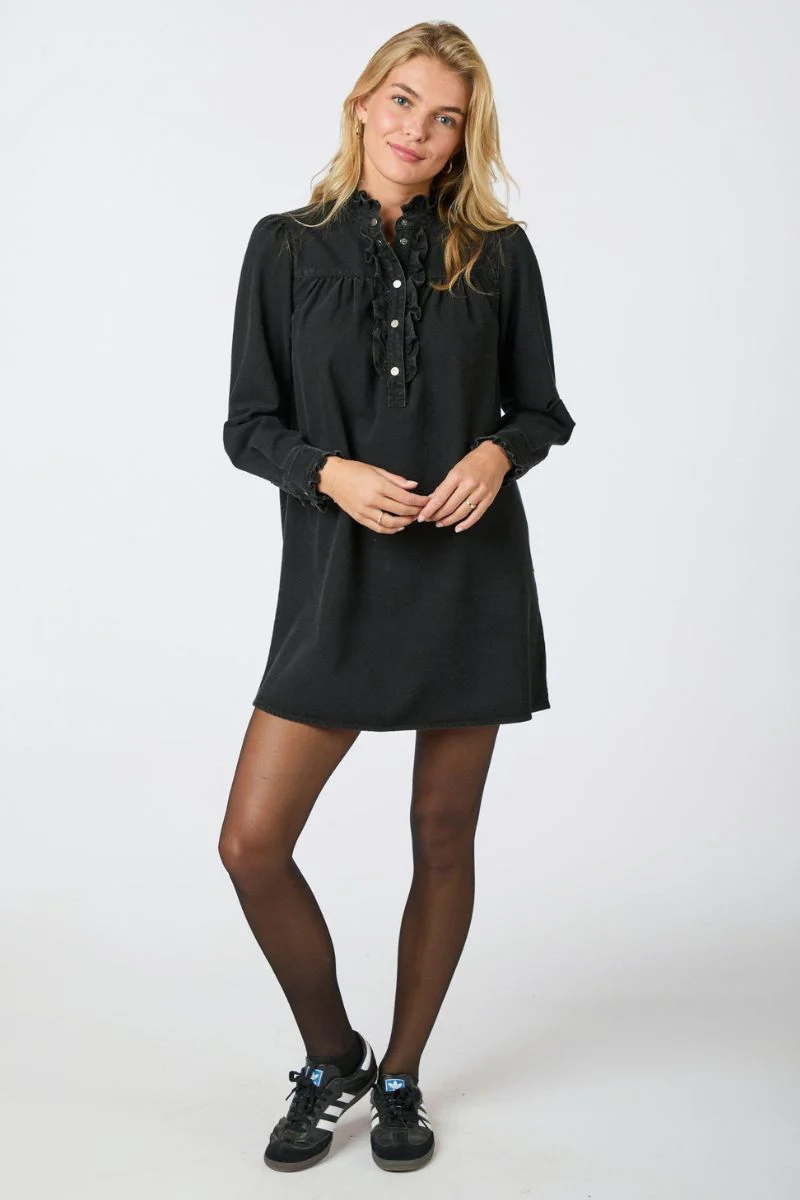 Ava Denim Dress | Black | Kjole fra Neo Noir - Image 5