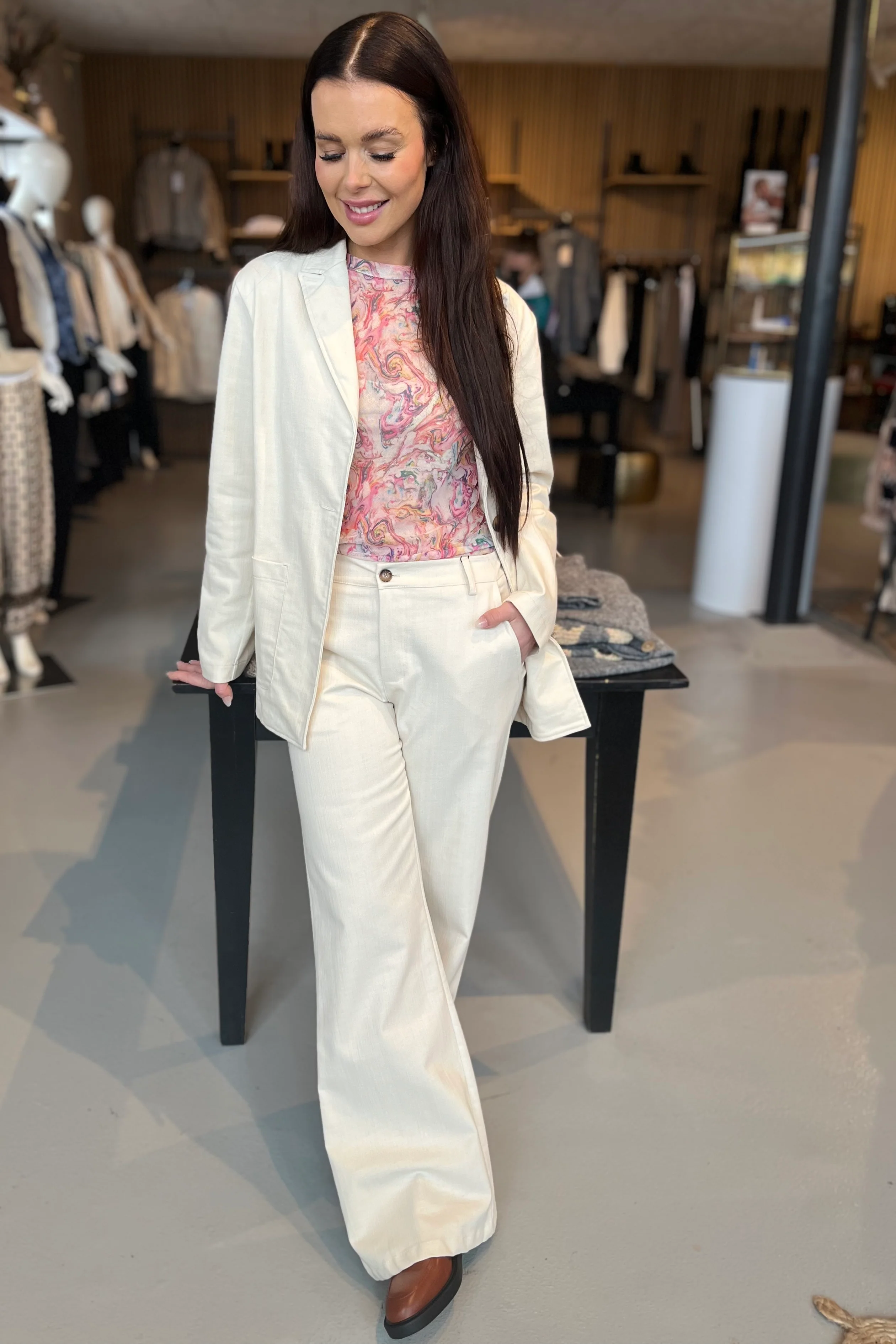Box Pant | Off White | Bukser fra Black Colour - Image 13