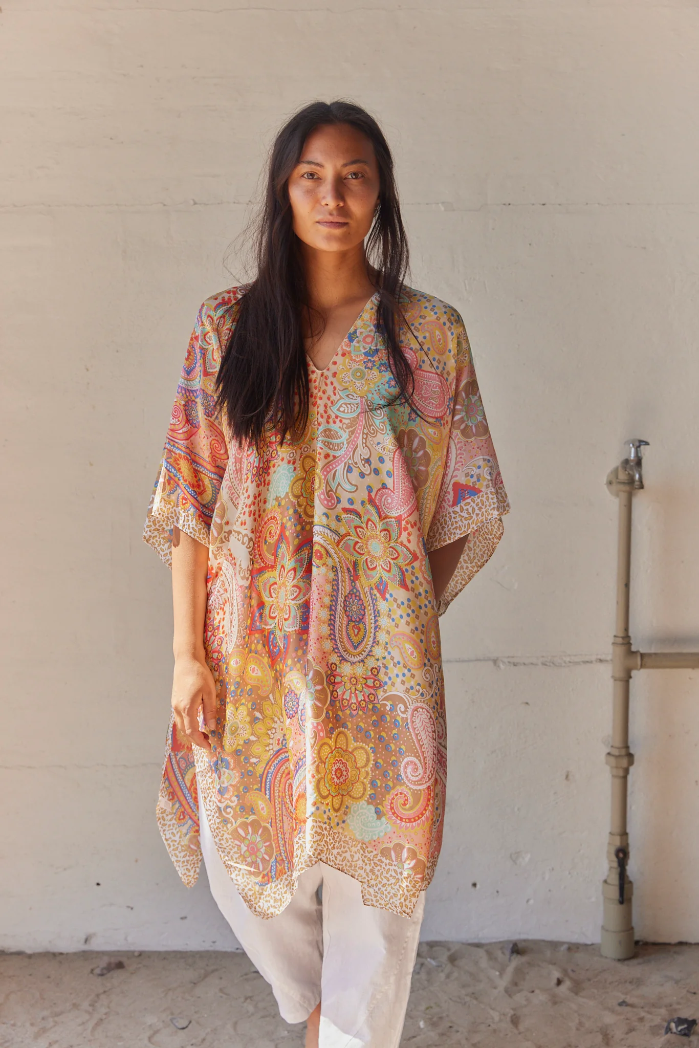 Bohemian Bay Dress | Beige | Kjole fra Atelier C - Image 6