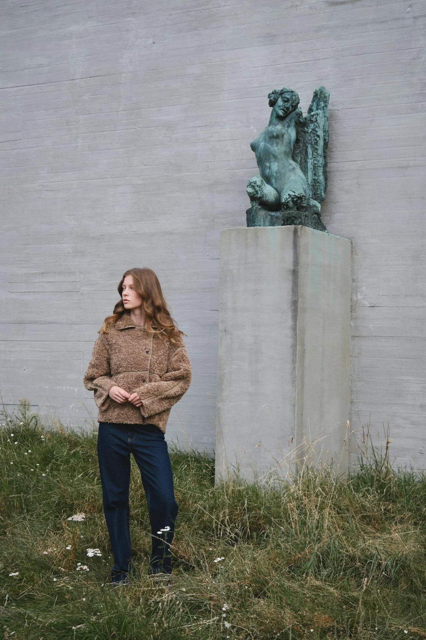 Castor Faux Fur Jacket | Taupe | Jakke fra Neo Noir - Image 5