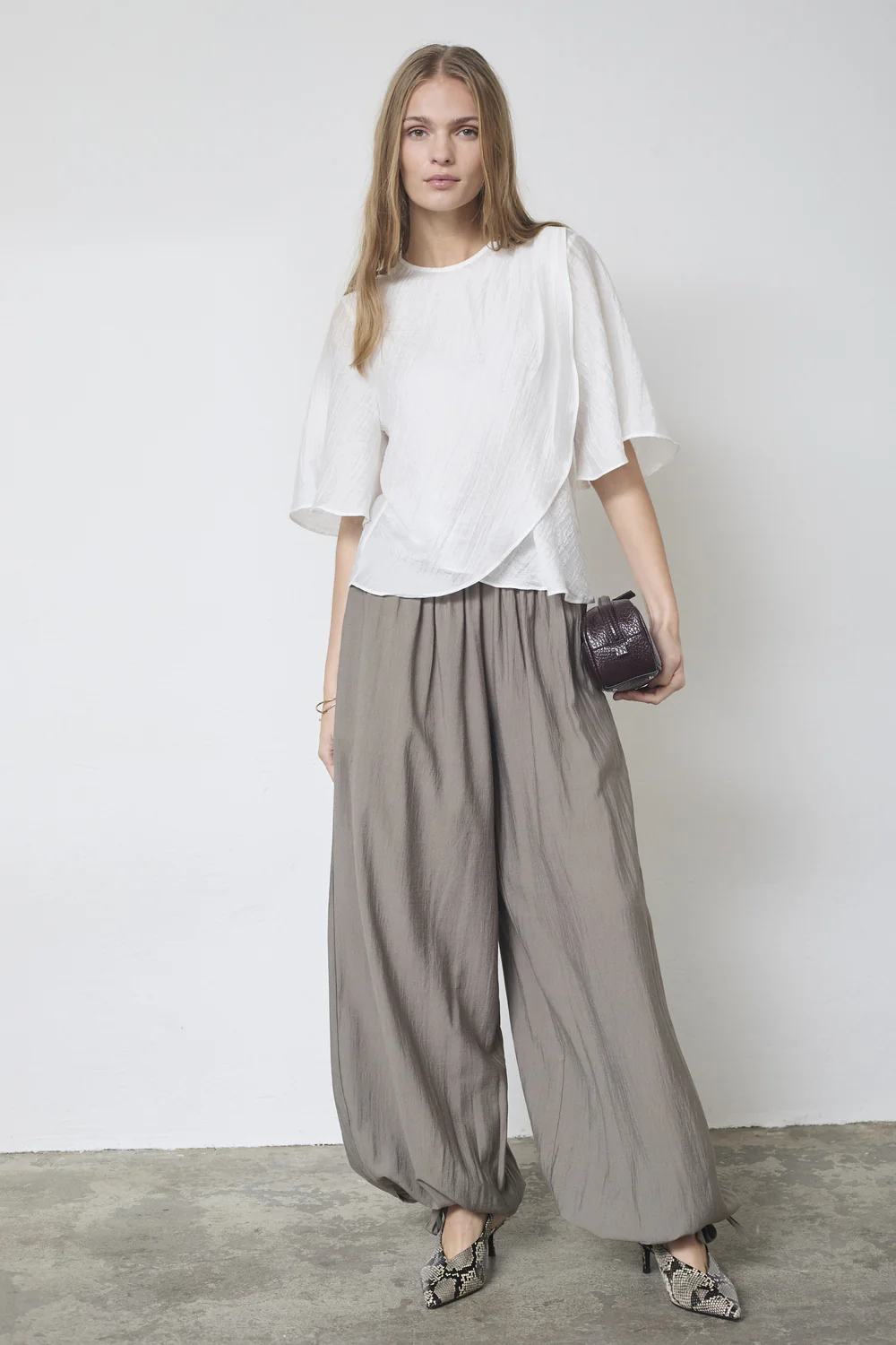 Conny Drape SS Blouse 45093 | White | Top fra Co'couture - Image 4