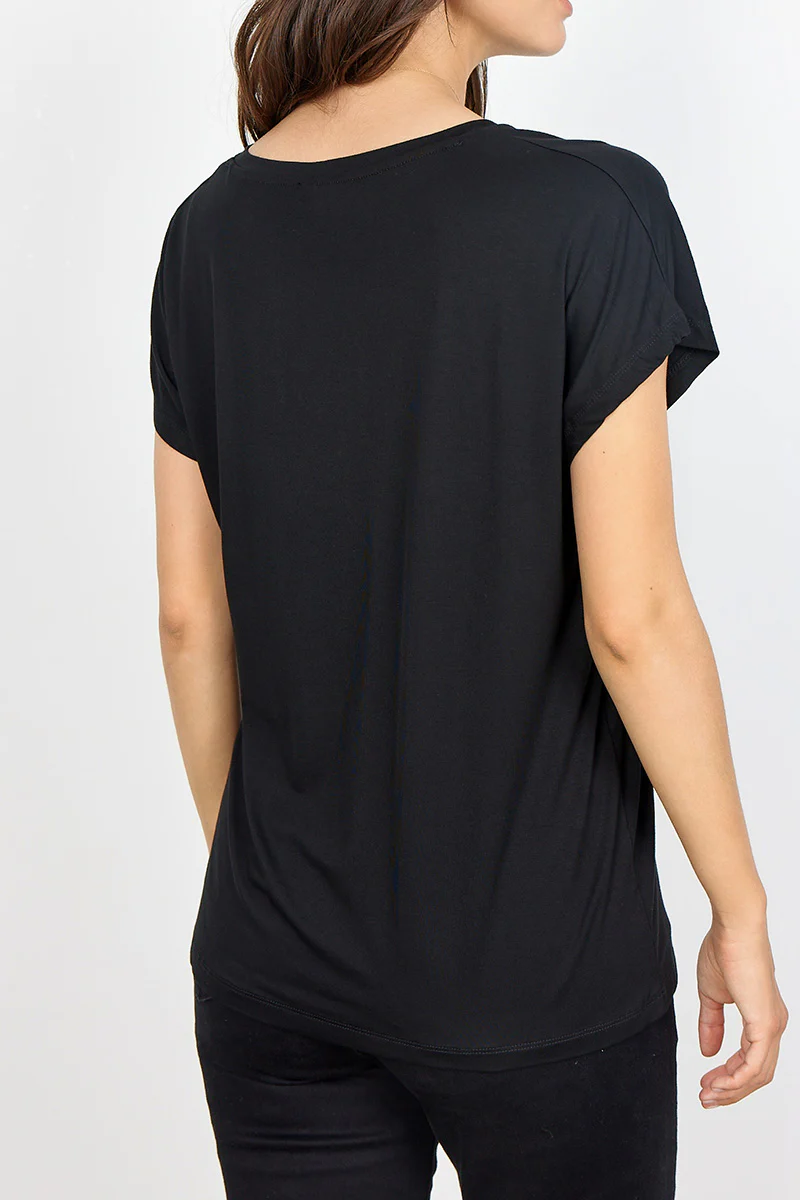 Daisy V-neck | Black | T-Shirt fra State bird - Image 3