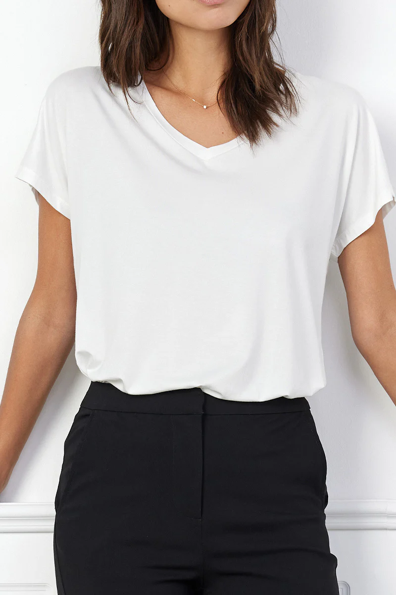 Daisy V-neck | Offwhite | T-Shirt fra State bird - Image 5