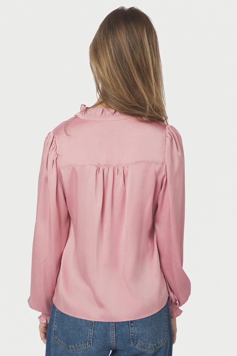 Delsie Drapy Sateen Blouse | Light Pink | Bluse fra Neo Noir - Image 5