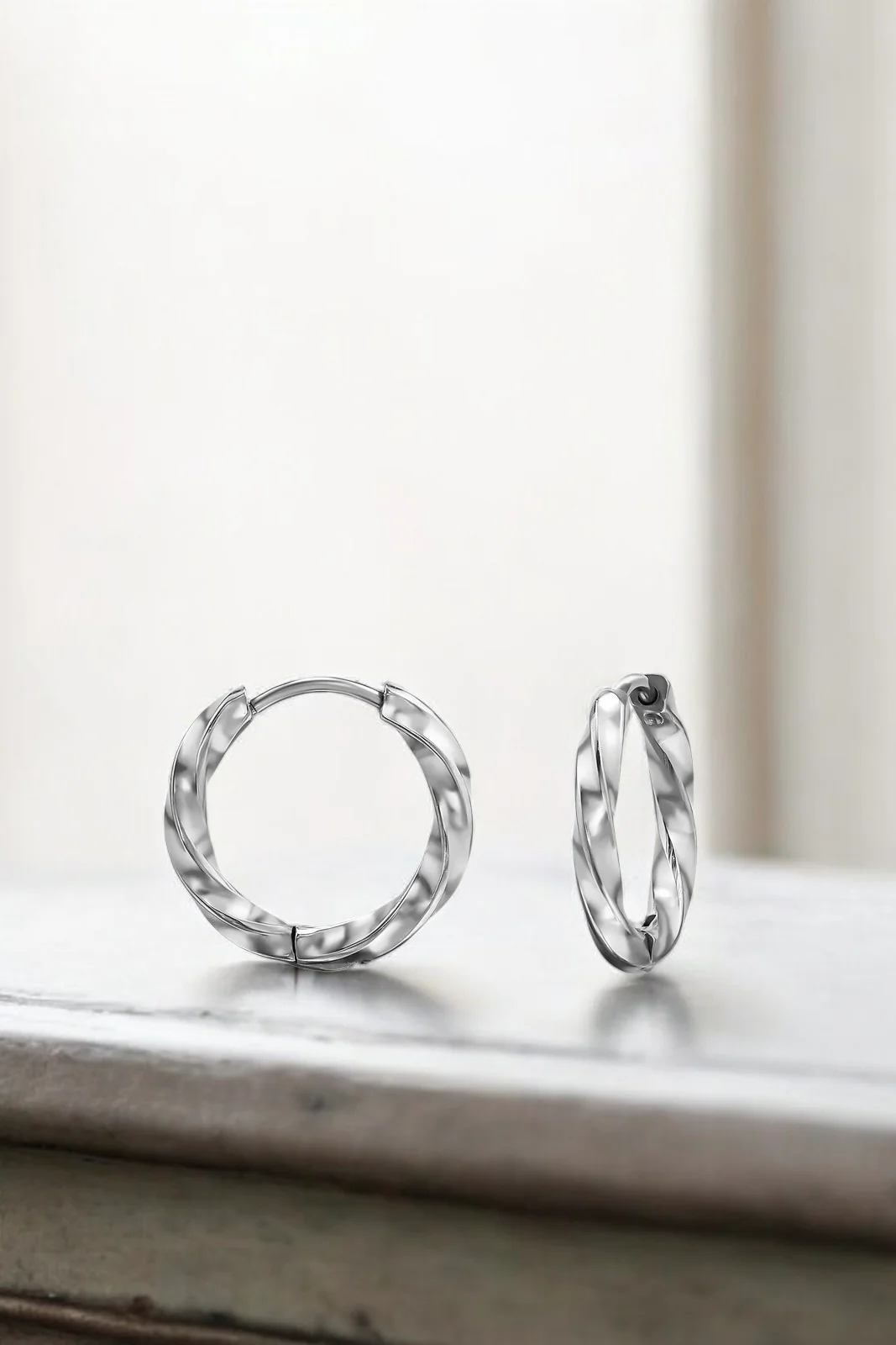Diamond Cut Hoops SS | Øreringe fra Birdsong - Image 4