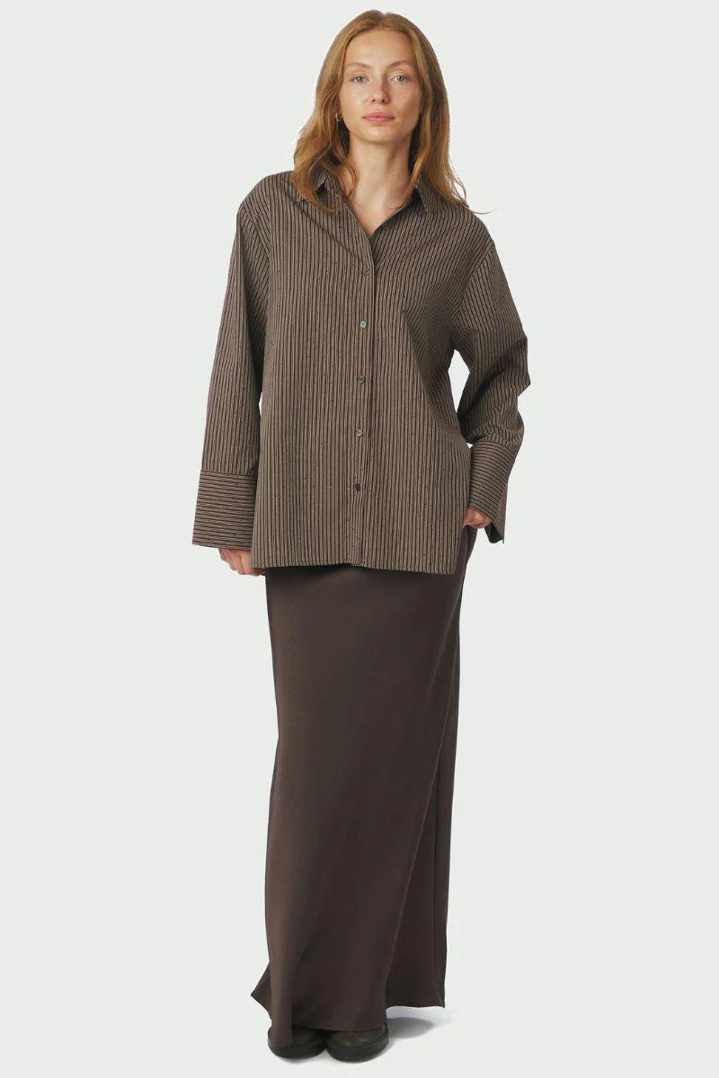 Dita Striped Line Shirt | Dark Brown | Bluse fra Neo Noir - Image 7