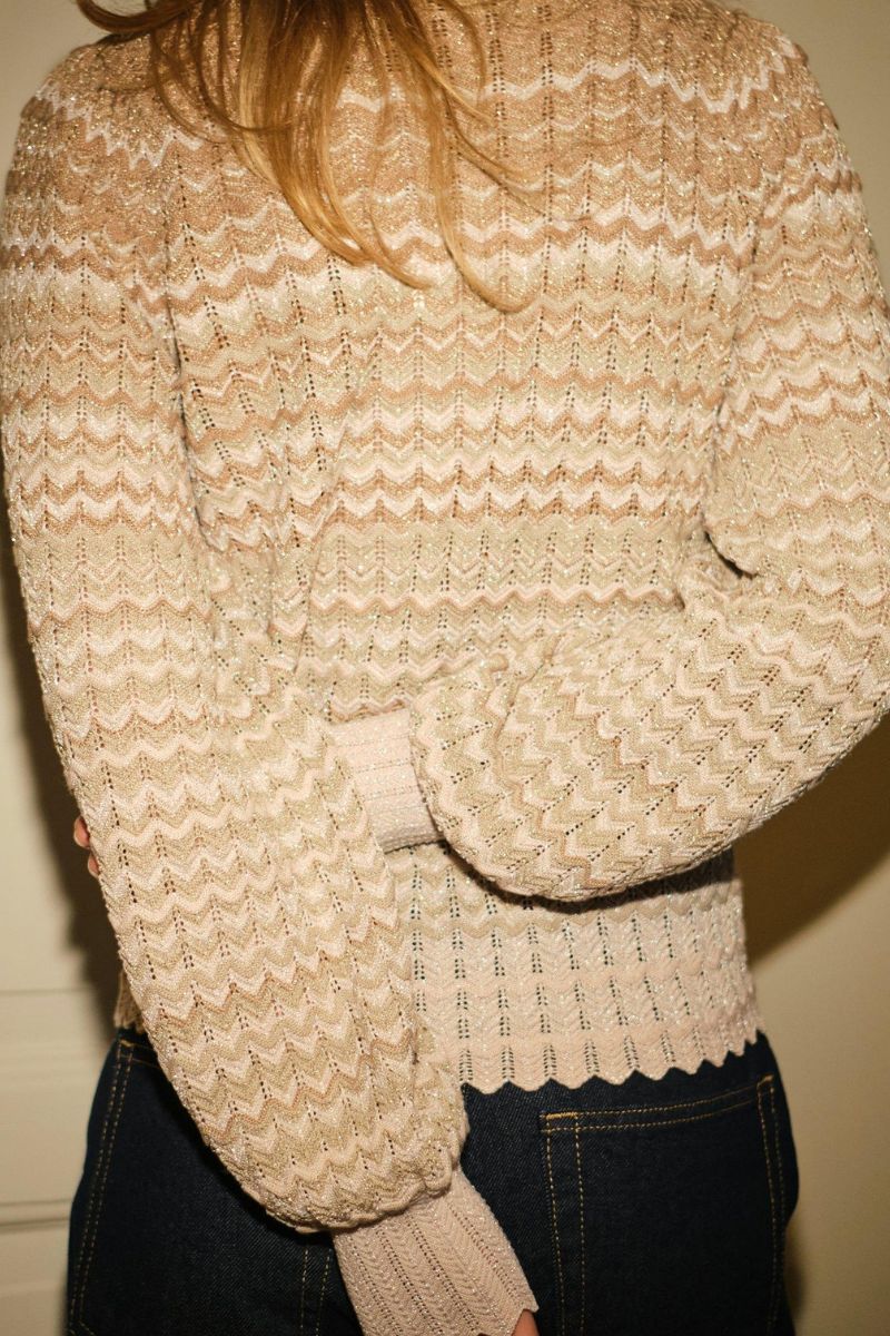 Dito Chevron Knit Blouse | Light Brown | Bluse fra Neo Noir - Image 3