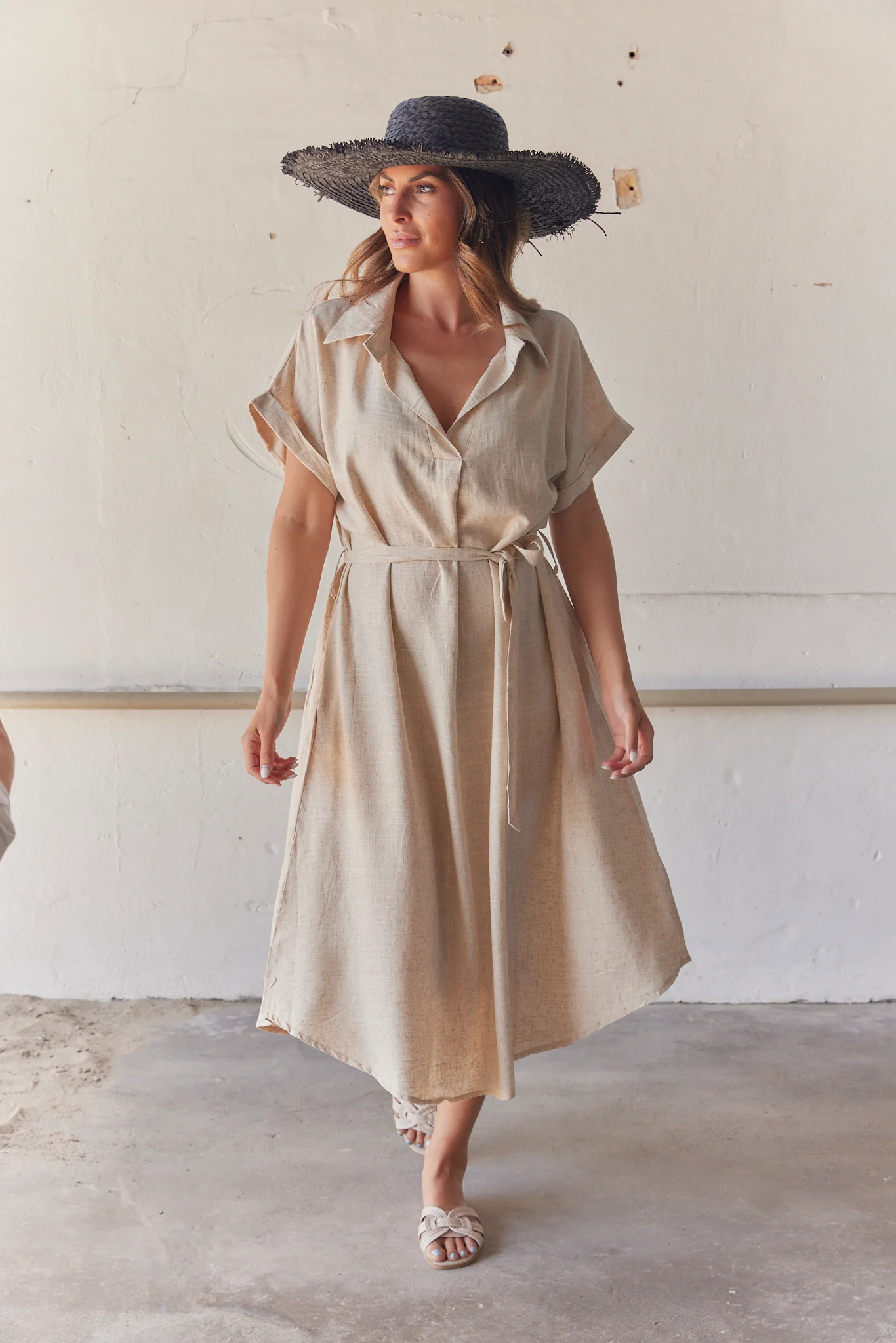 Catherine Solid Dress | Kjole fra Atelier C - Image 3
