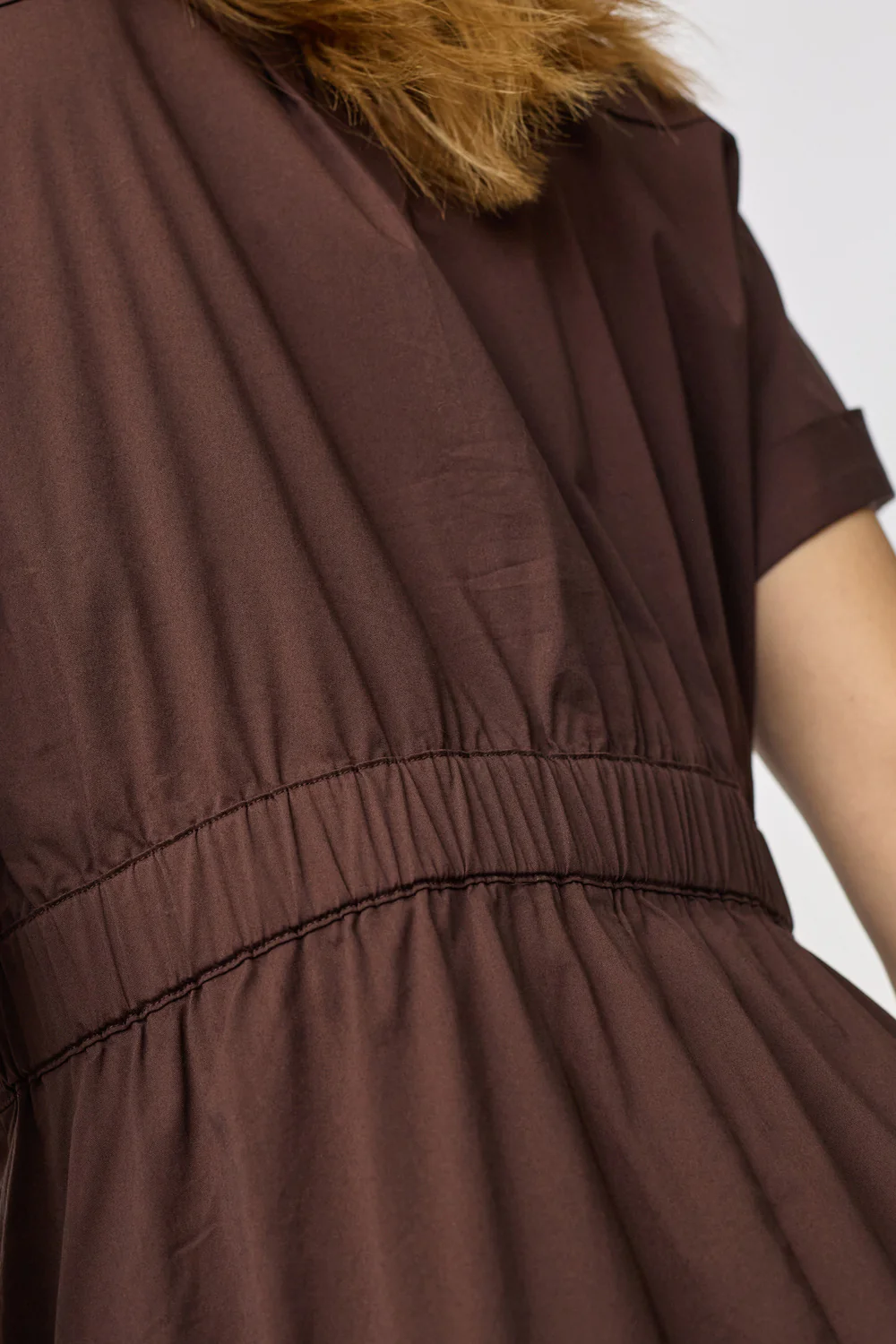 Elaracc Wrap Ss Dress | Dark Brown | Kjole fra Co'Couture - Image 4