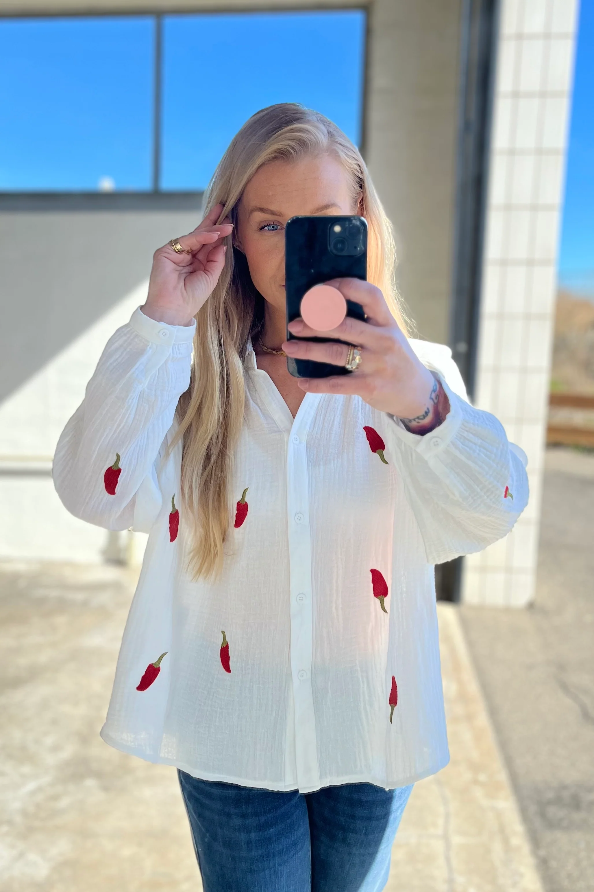 Emb Chili Shirt | Hvid | Skjorte fra Atelier C - Image 3