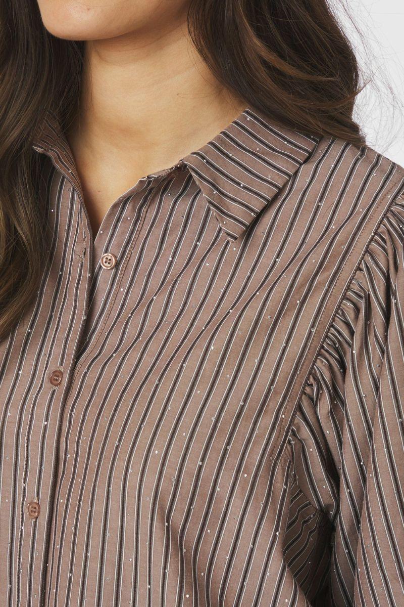 Etta Soft Stripe Stone Shirt | Brown | Bluse fra Neo Noir - Image 6