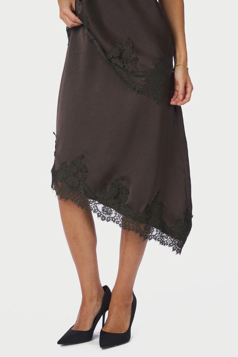 Fiora Lace Skirt | Dark Brown | Nederdel fra Neo Noir - Image 5