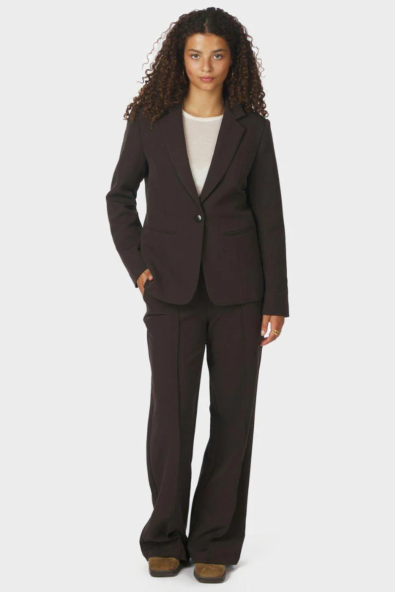 Francine Suit Blazer | Dark Brown | Blazer fra Neo Noir - Image 9
