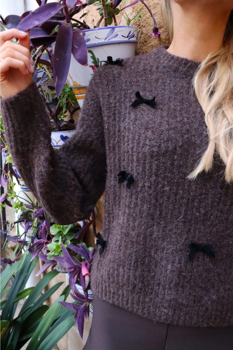 Fro Bow Pullover | Brown Black Bow | Strik fra Liberté - Image 3
