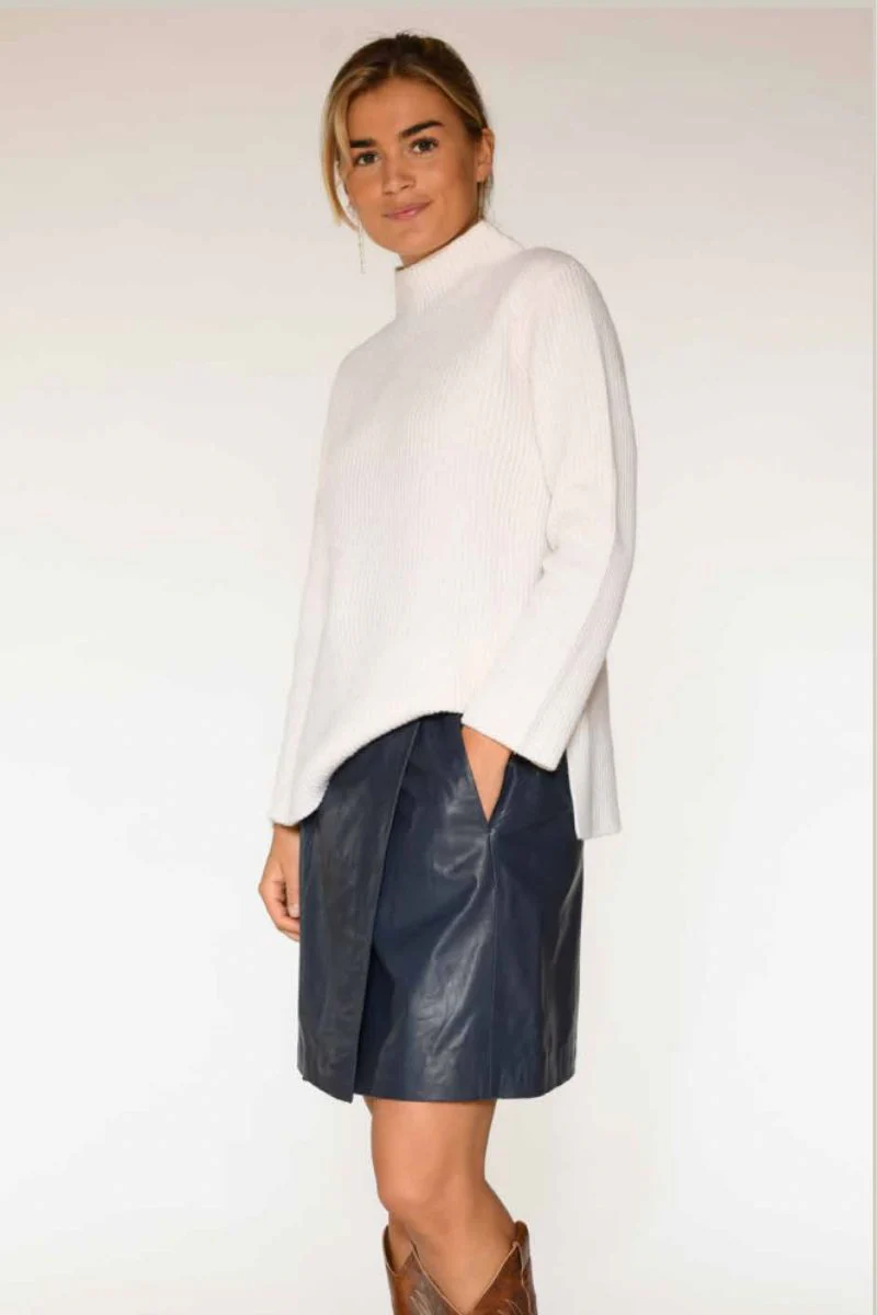 Giti short leather skirt | Blue Nights | Nederdel fra Gustav - Image 2