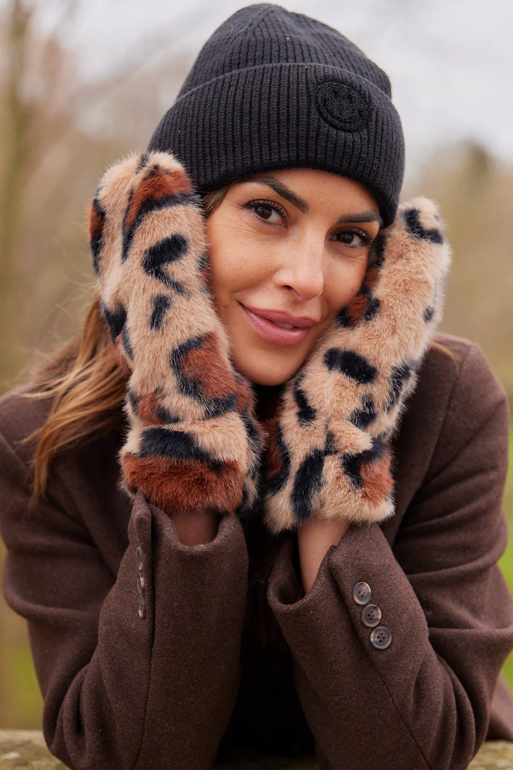 Gloves G0727 | Taupe Leo Mittens - Image 2