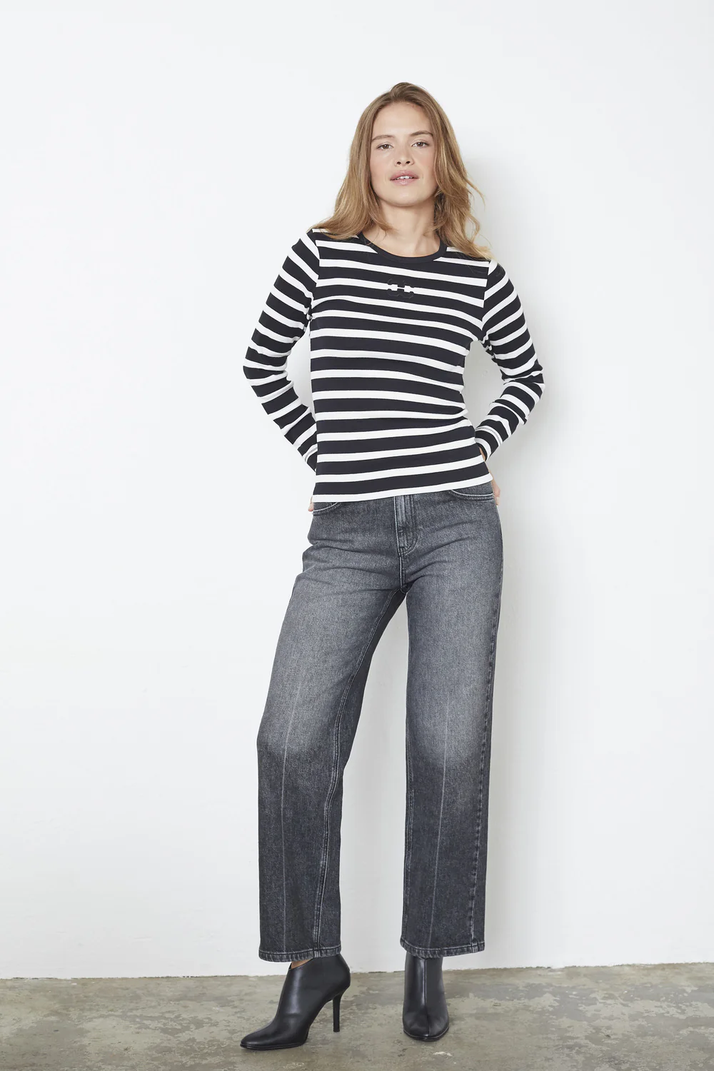 Granny Rib Emb LS Blouse 43007 | OffWhite-Black | T-Shirt fra Co'couture - Image 6