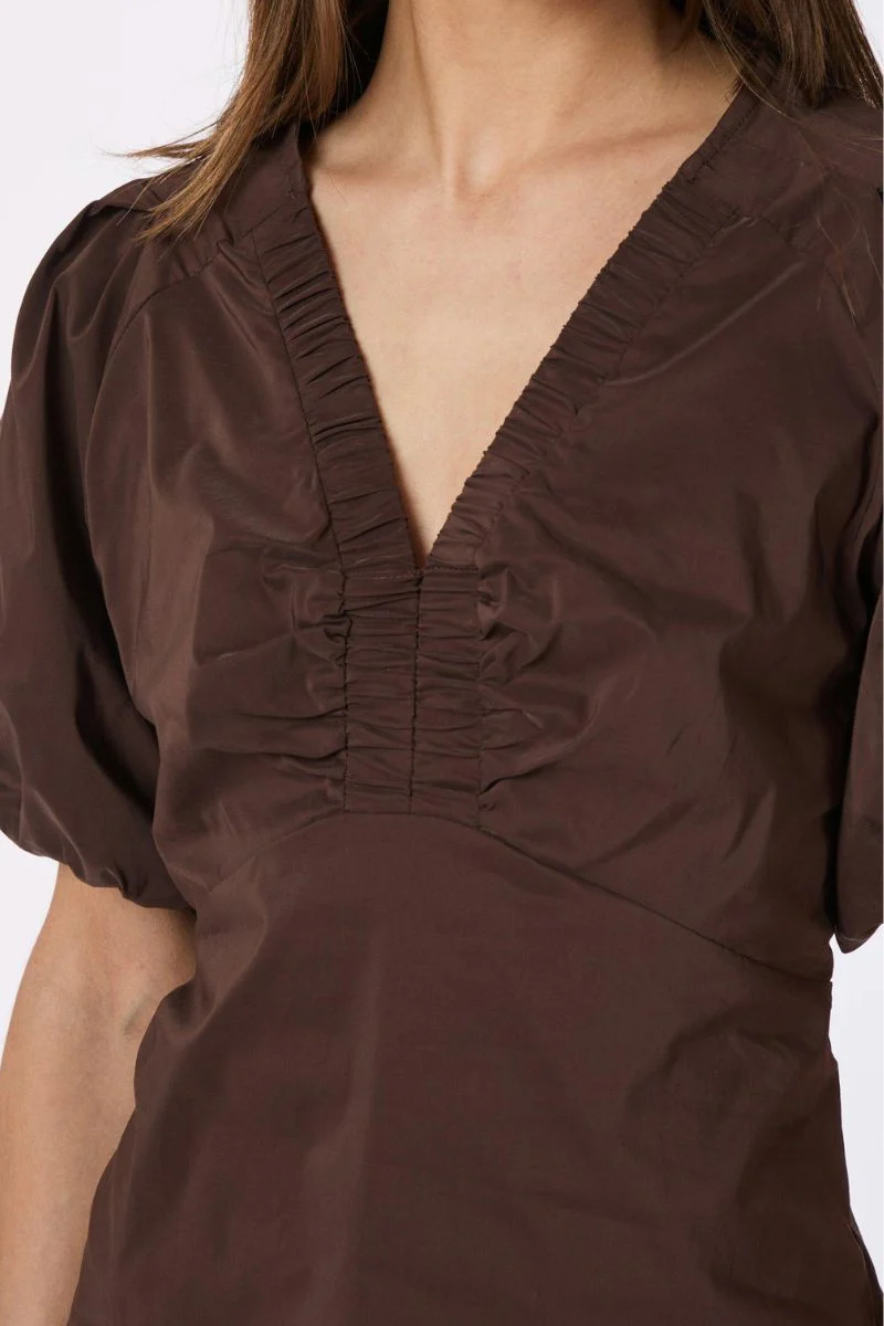 Irina Poplin Blouse | Dark Brown | Bluse fra Neo Noir - Image 3