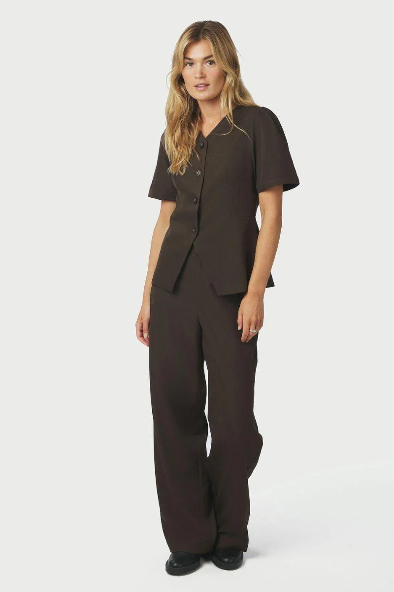 Jules Structure Blouse | Dark Brown | Bluse fra Neo Noir - Image 9
