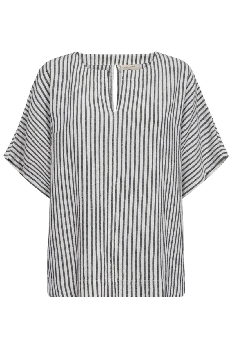 Lavisco Blouse 205596 | Star Off-White W. Navy Blazer | Bluse fra Freequent - Image 2