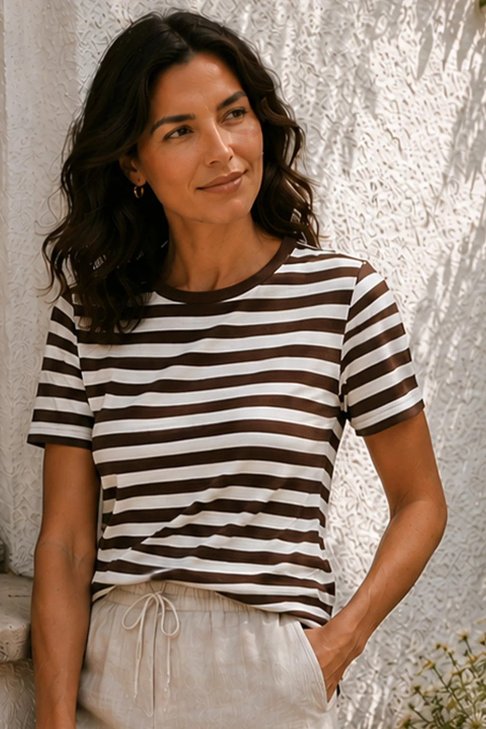 Liana Tee 211647 | Coffee Bean W. Star Off-White | T-Shirt fra Freequent