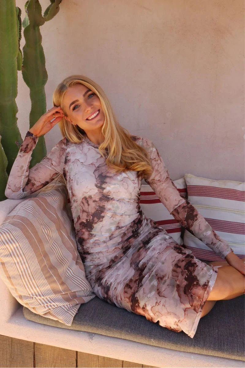 Mesh Ls Long Dress l Brown Gold Marble l Kjole fra Liberté - Image 2