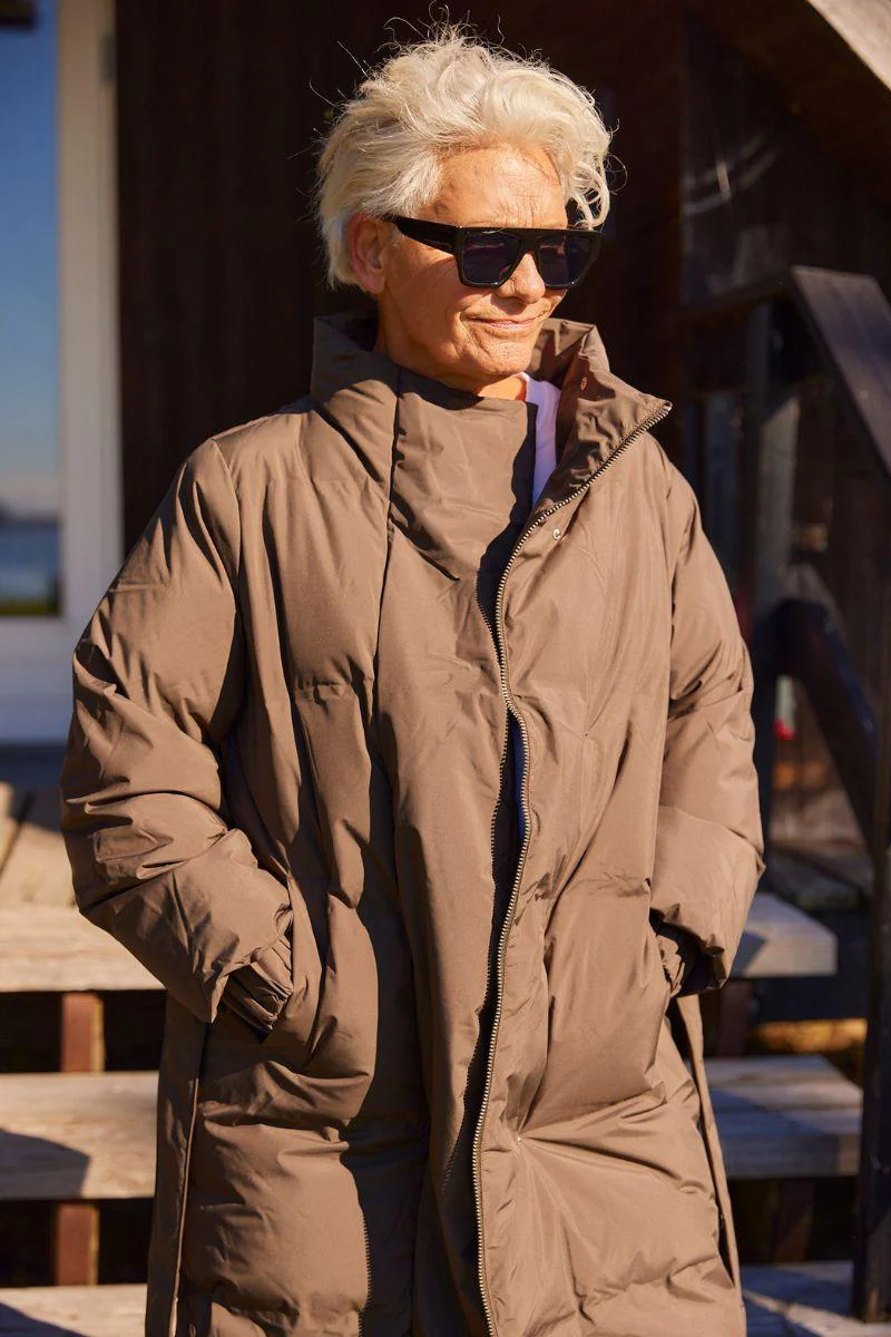 Lilly Long coat | Brun | Frakke fra French Laundry - Image 4