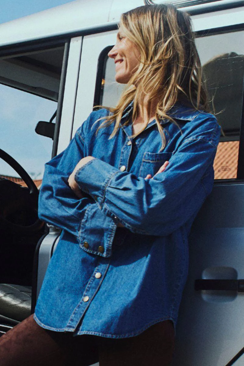 Lisea Shirt 206588 | Medium Blue Denim | Skjorte fra Freequent - Image 3