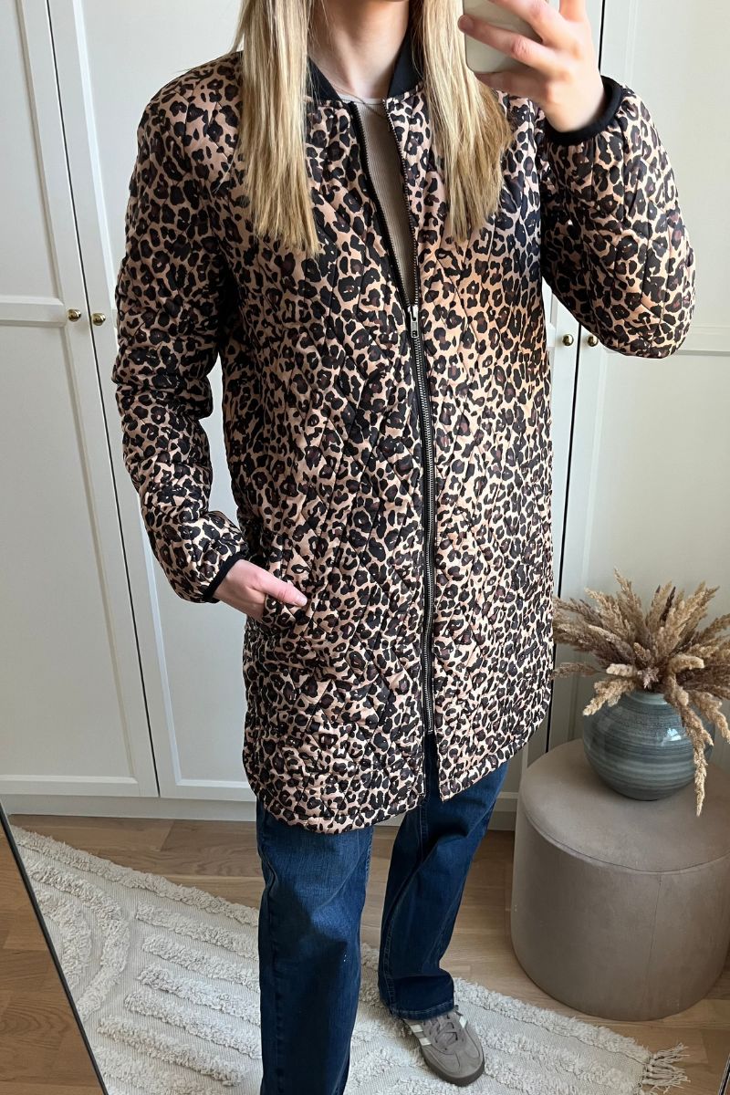 Lola Leo Quil Jacket | Leo | Jakke fra French Laundry - Image 11