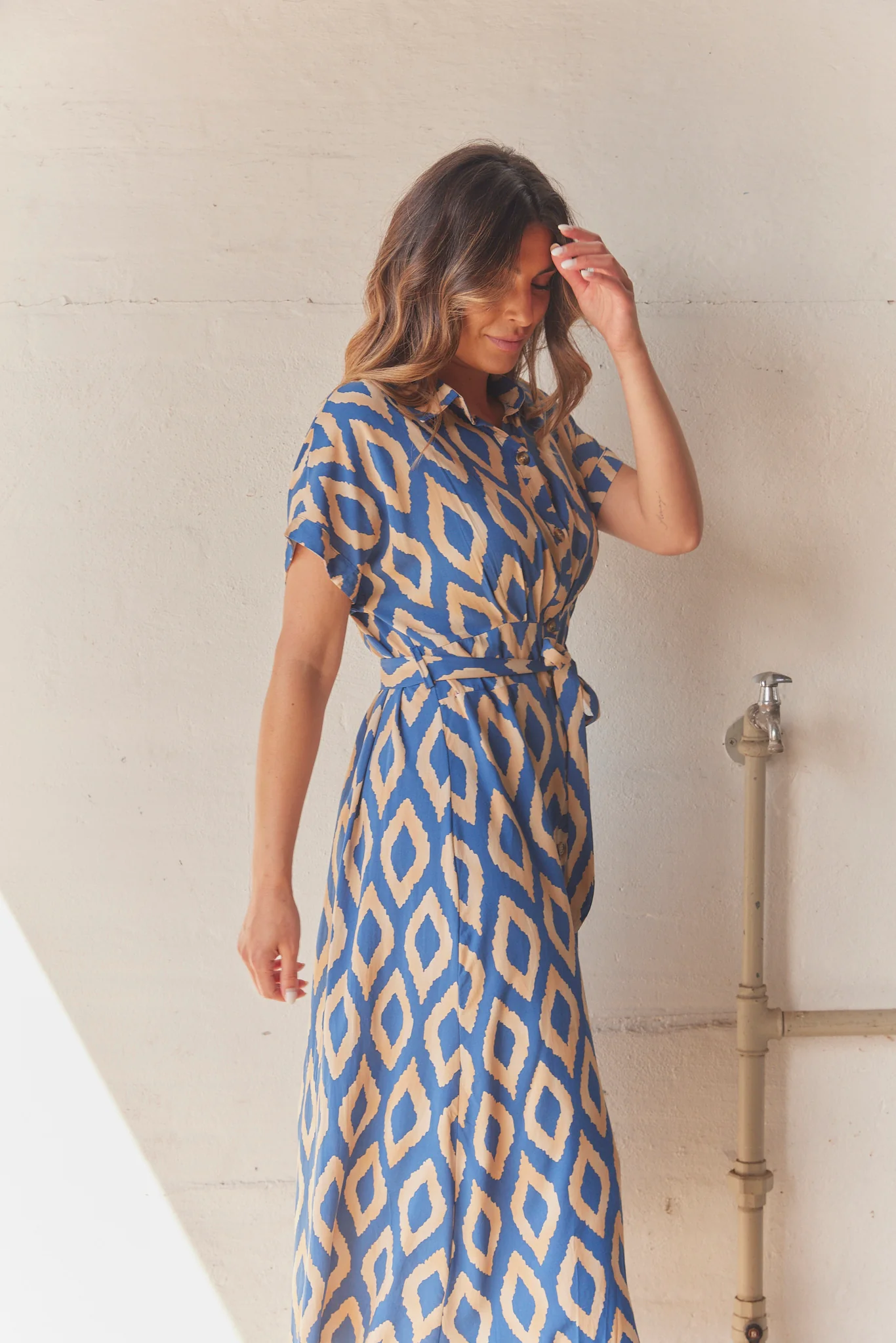Mary Patterned Dress | Dark Blue | Kjole fra French Laundry - Image 3
