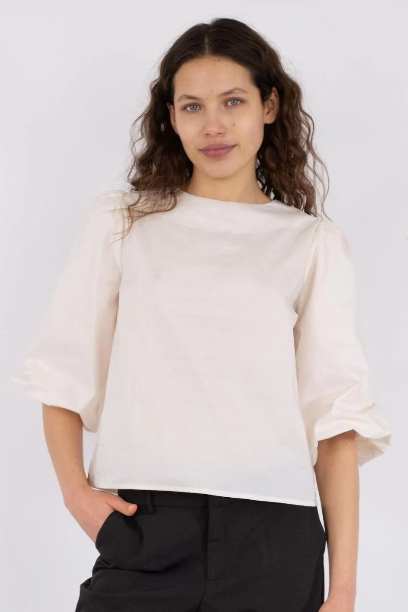 Lorraine Poplin Blouse | Ivory | Bluse fra Neo Noir - Image 7