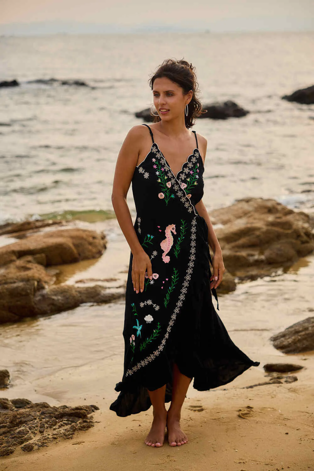 Lottie Flowy Dress | Black - Image 2