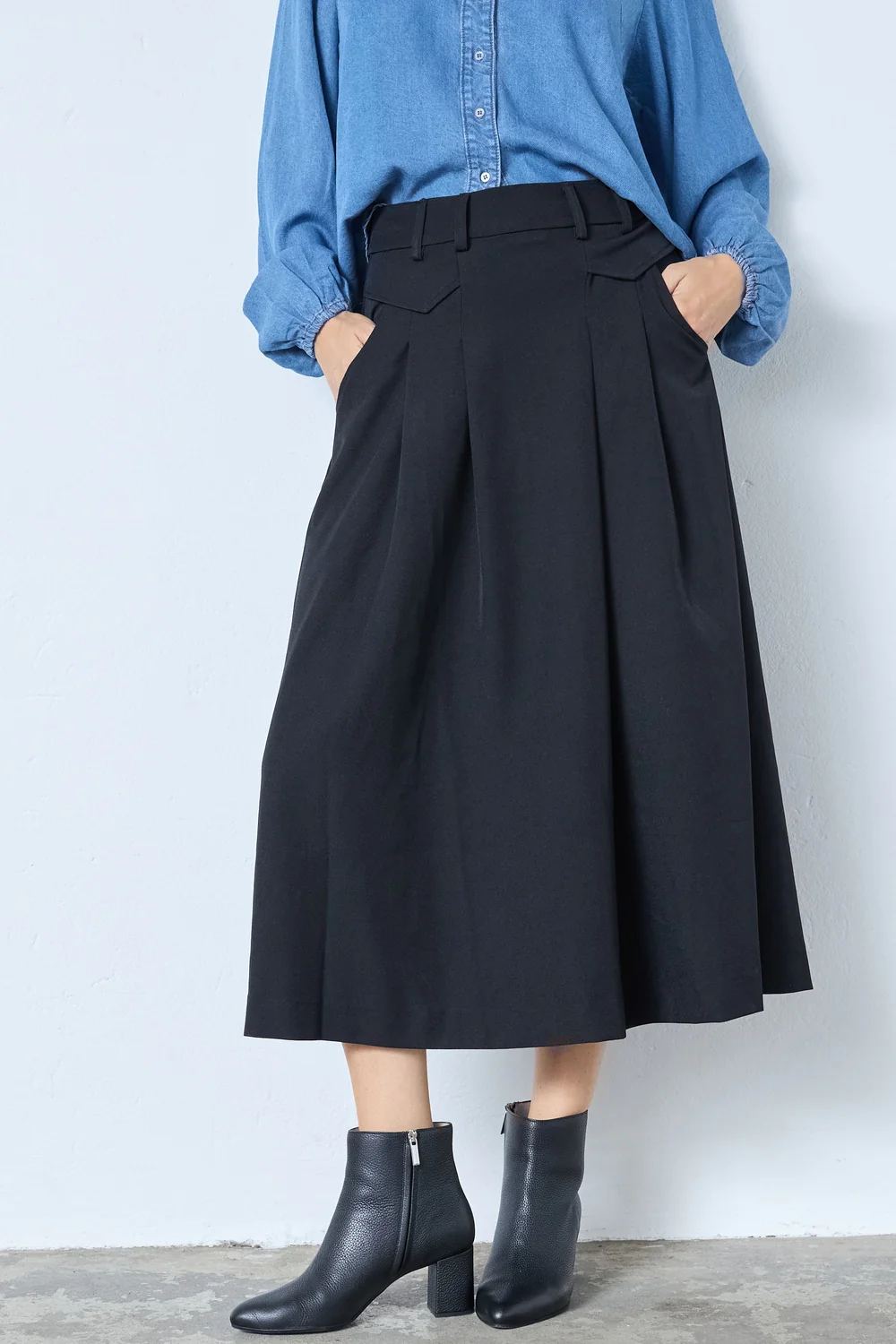Luna Pocket Pleat Skirt 34222 | Black | Nederdel fra Co'couture