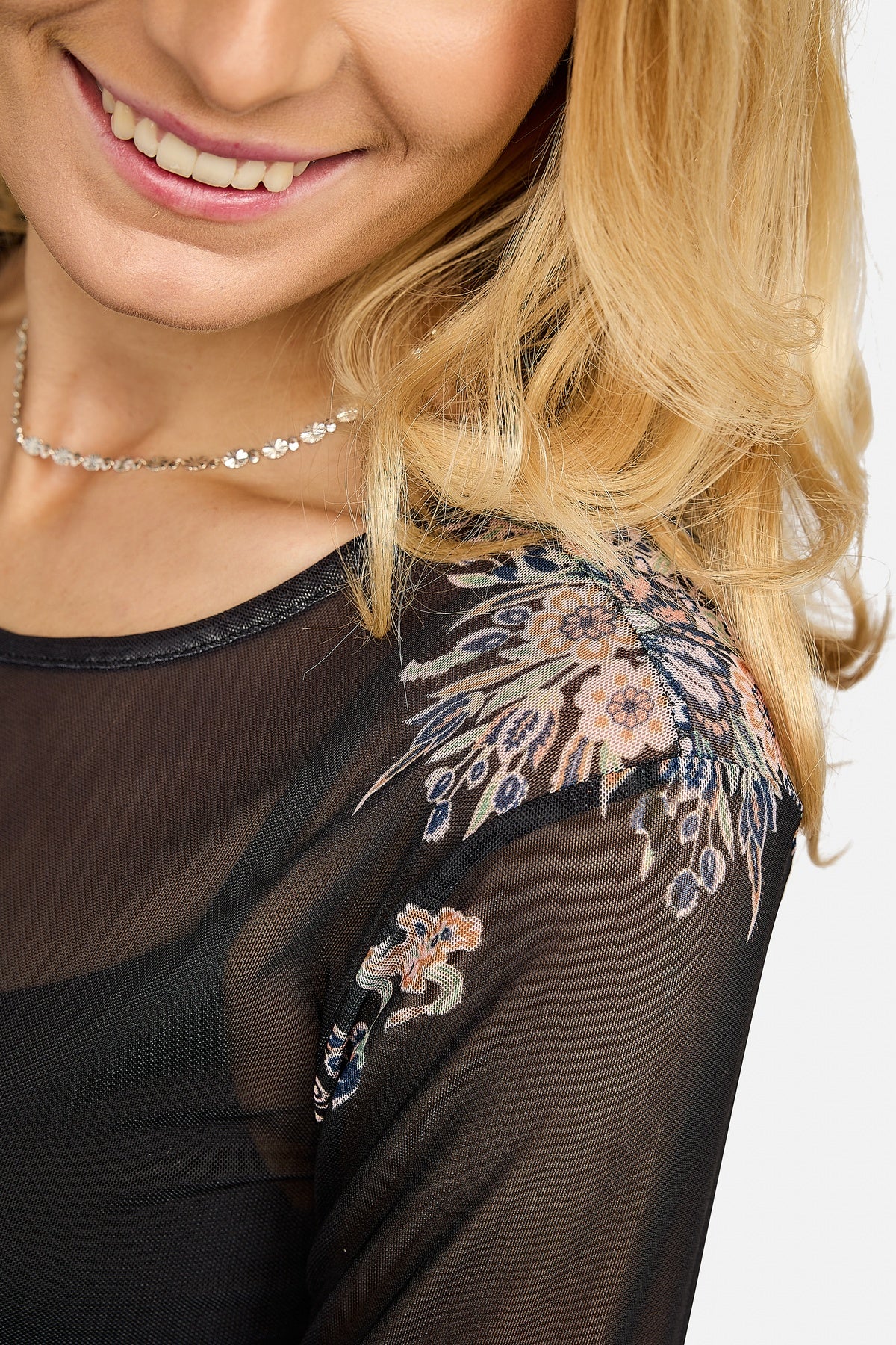 Mesh Ls Tshirt | Black Paisley | Bluse fra Liberté - Image 6