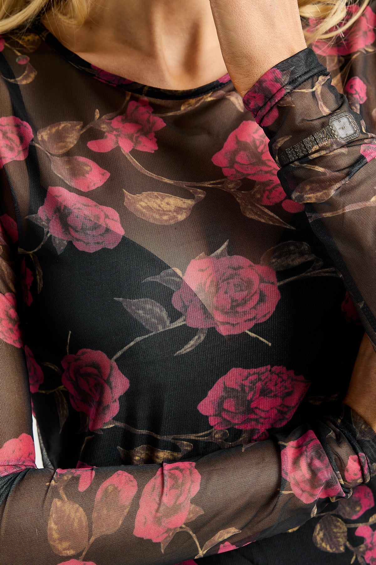 Mesh Ls Tshirt | Black Pink Rose | Bluse fra Liberté - Image 9