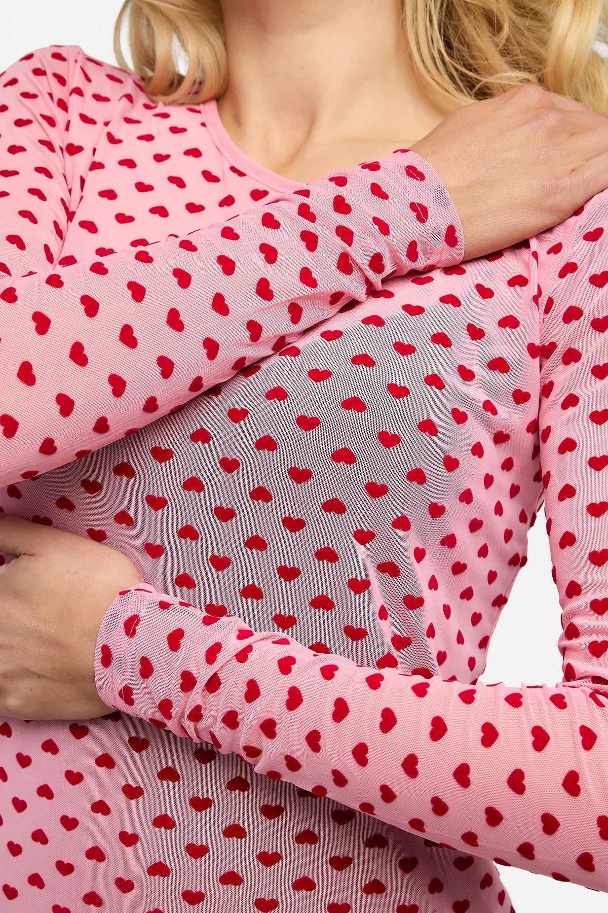 Mesh Ls Tshirt | Pink Red Flock Heart | Bluse fra Liberté - Image 10